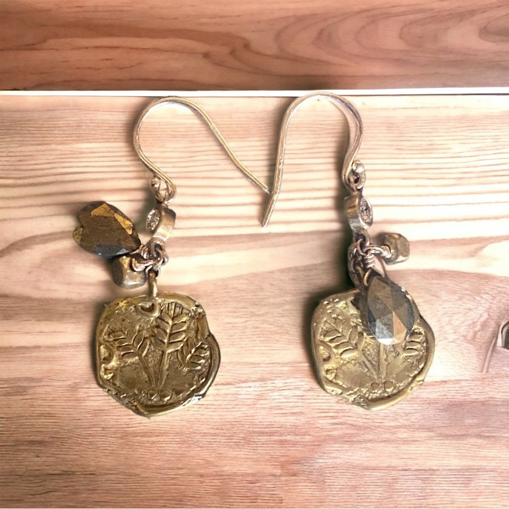 Silpada Sterling Greek-style drop earrings with teardrop hematite.